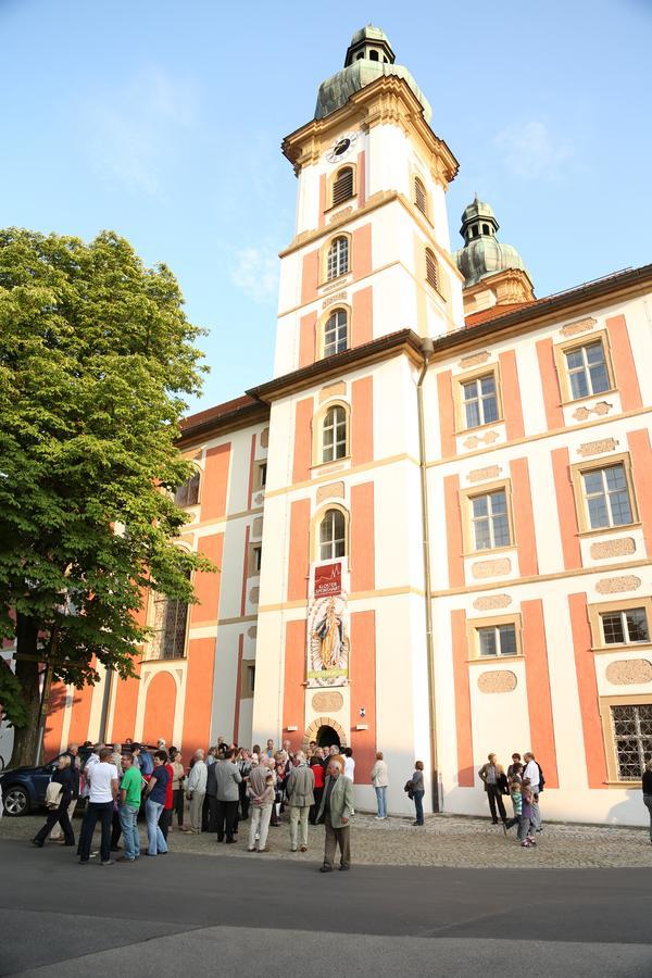 Hotel Kloster-Gasthof Speinshart 에센바흐 인 데르 오베르팔츠 외부 사진