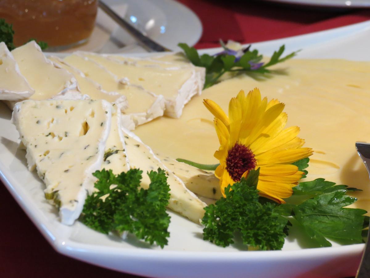 Hotel Kloster-Gasthof Speinshart 에센바흐 인 데르 오베르팔츠 외부 사진